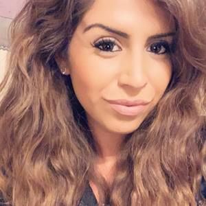 Meet your Posher, Mina